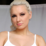 Kenzie Taylor Age , Net Worth, Age, Career, Weight, Family, Ethnicity